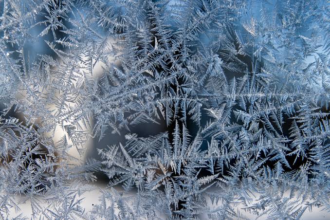 https://hrubos.tech/blogy/content/images/20261027222209-frost.jpeg
